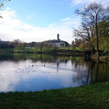 City Hub By The Castle Free Designated Parking Stirling Bagian luar foto